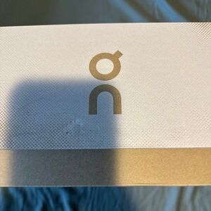 MEN ON CLOUDRUNNER SIZE 12